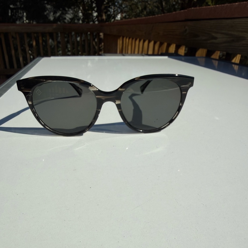 Raen sunglasses with case